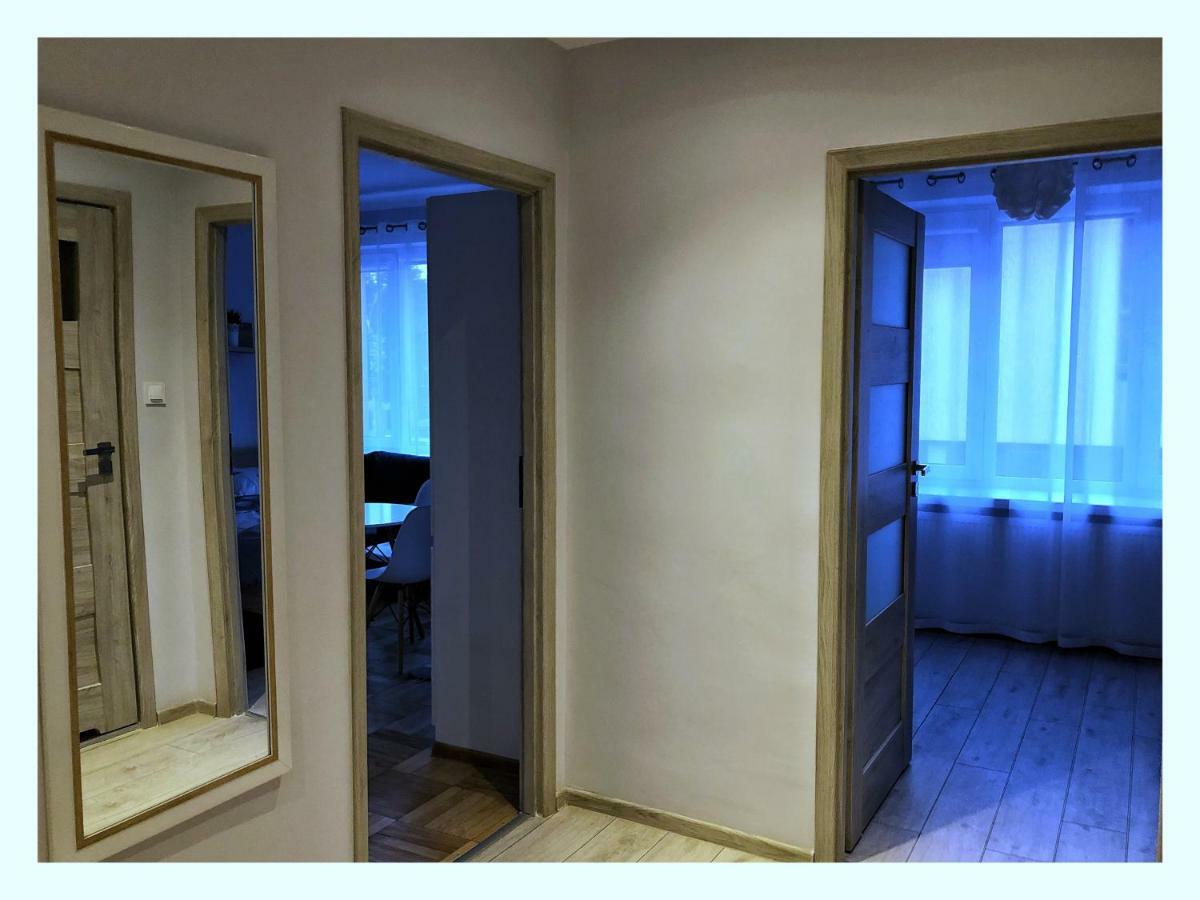 Apartament Przy Ratuszu เชชูฟ ภายนอก รูปภาพ